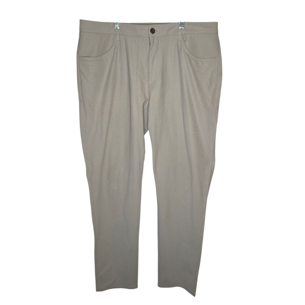 Vuori Men's Meta Pant Light Grey / Stone - Size 36 Performance Stretch Chino